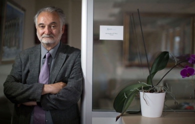 Jacques-Attali.jpg.aa8c9bfcdcbd8c89f115d