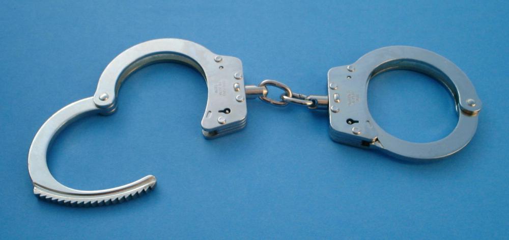 Handcuffs01_2003-06-02.jpg